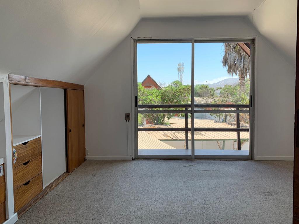 GRAN PROPIEDAD PSJE . LOS OLIVOS A PASOS DEL JUMBITO.- 